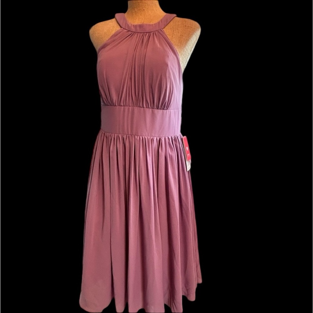 JJ WISTERIA HIGH NECK EVENING DRESS SLEEVELESS BEAUTIFUL FLOWING BOTTOM New